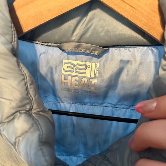 Vest - Picture 2 of 2